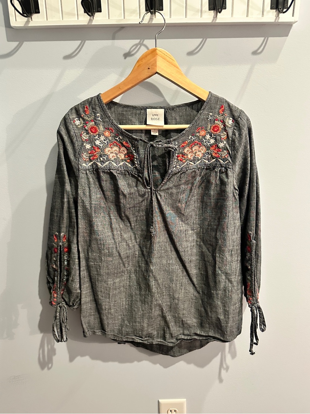 Knox Rose Gray Blouse with Red Floral Embroidery